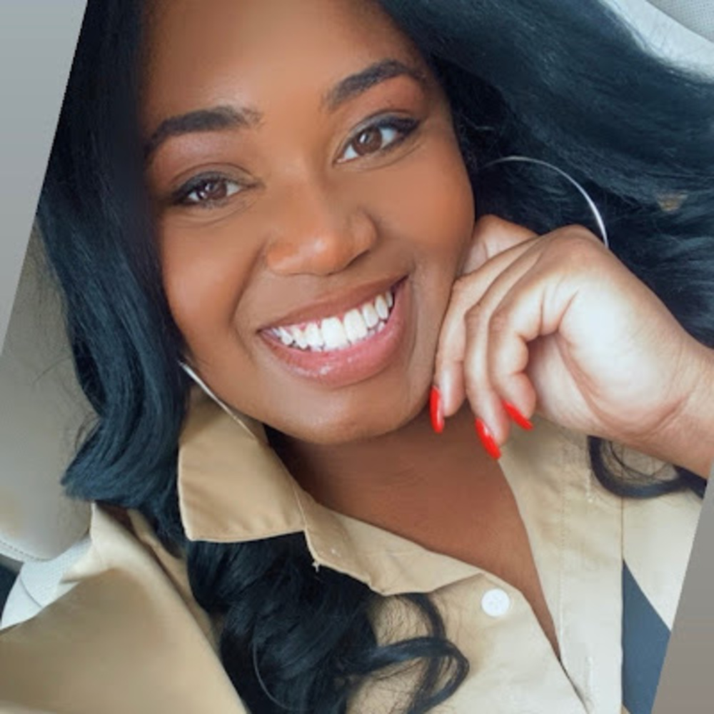 Meet your Posher, Sheara